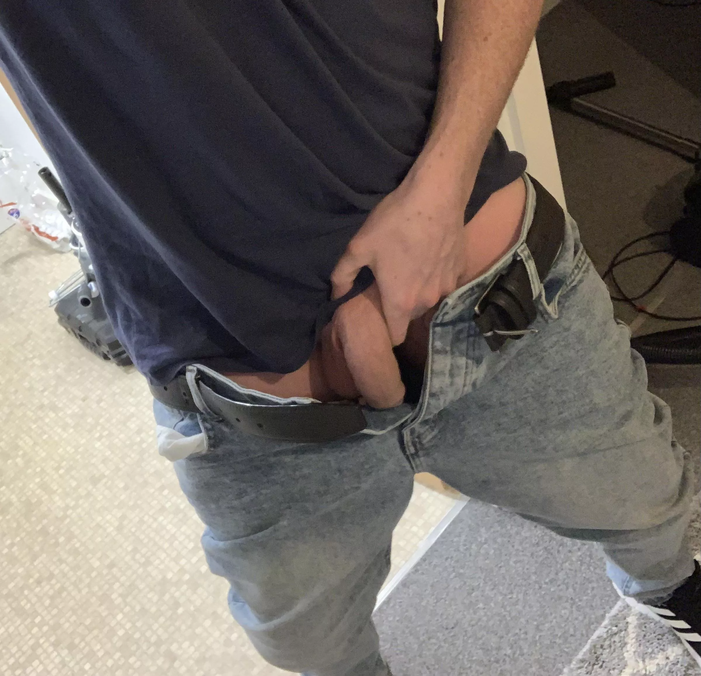 I didn’t wear any boxers today 👀