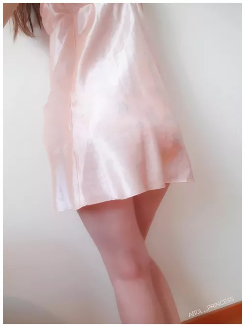 I don't think anybody at the sleepover will be able to tell I'm secretly wearing my night diaper under my night gown! 🙊