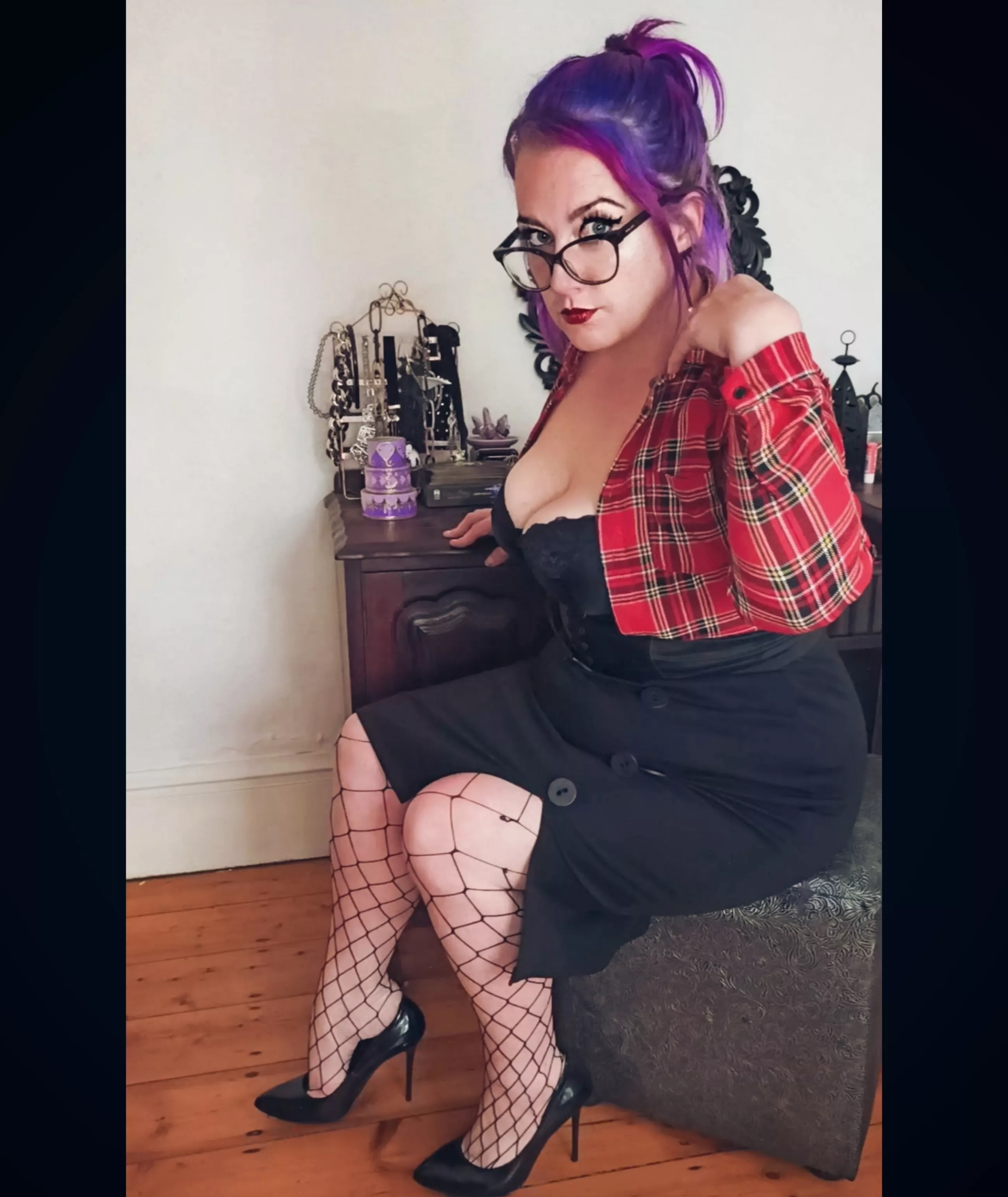 I eat boys like you for breakfast 😘