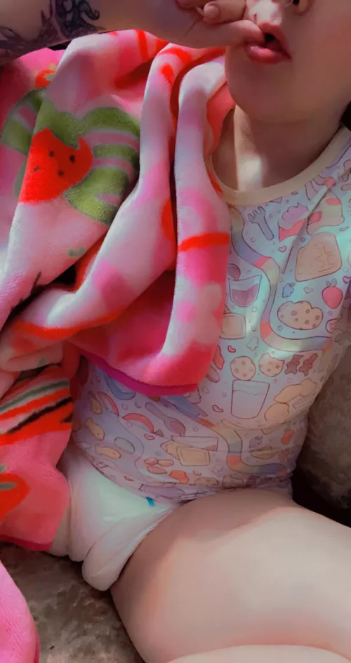 I got a new onesie 🥰🥰