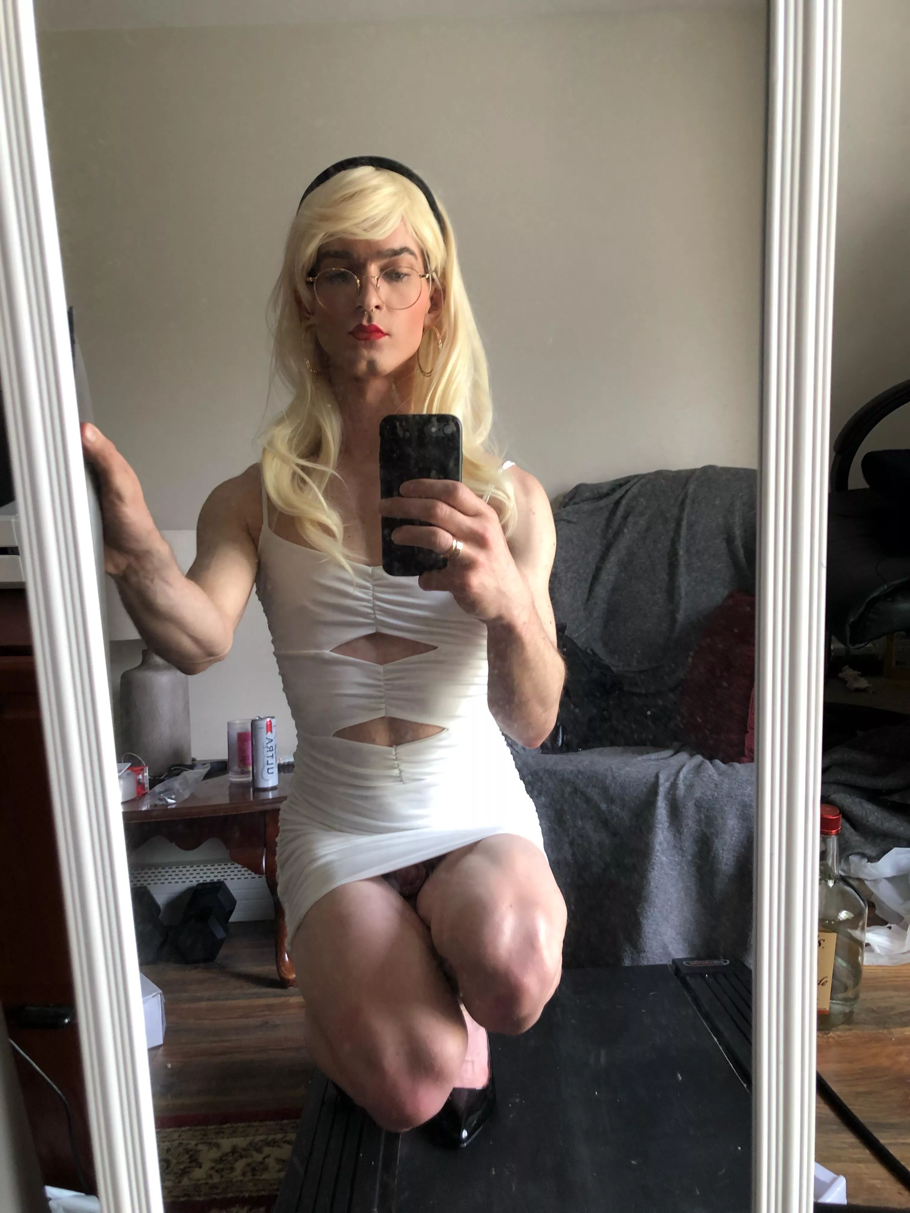 I got a strong jaw, but hey.. i feel cute. And I can suck.