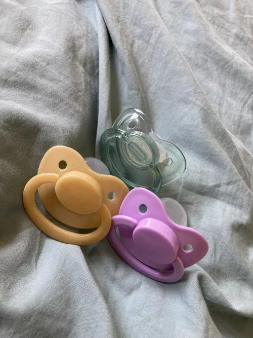 I got new Pacis! I justโฆ wanted to show you guysโฆ I have nobody else to show ๐