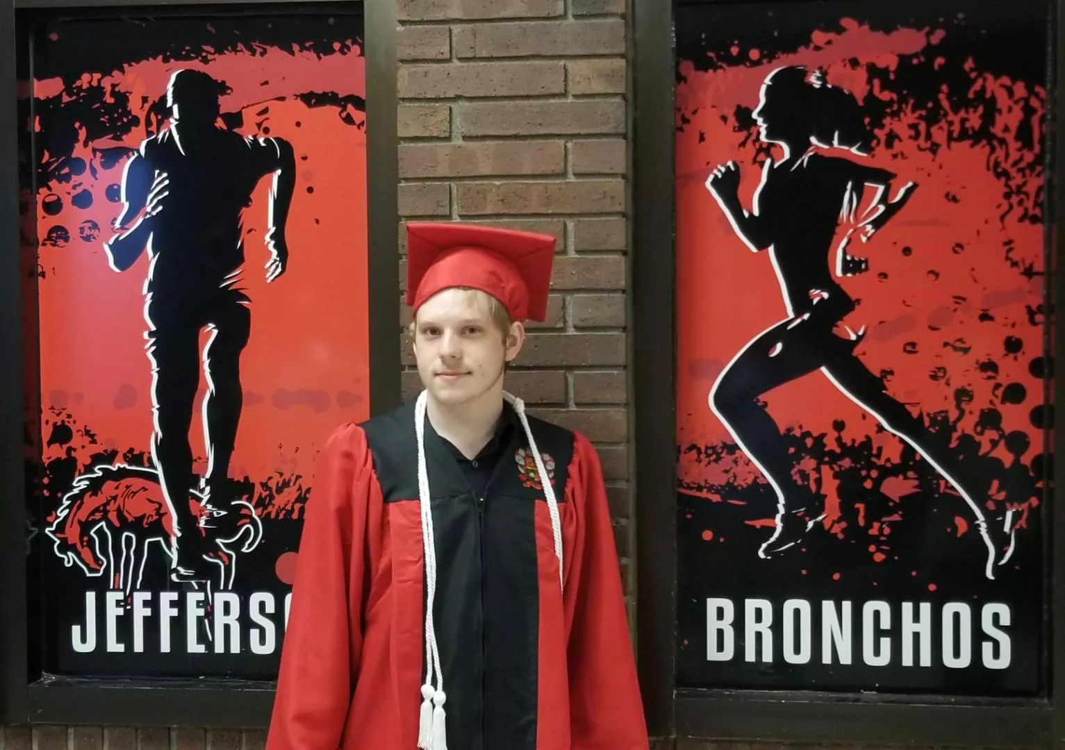 I graduated last night 👨‍🎓