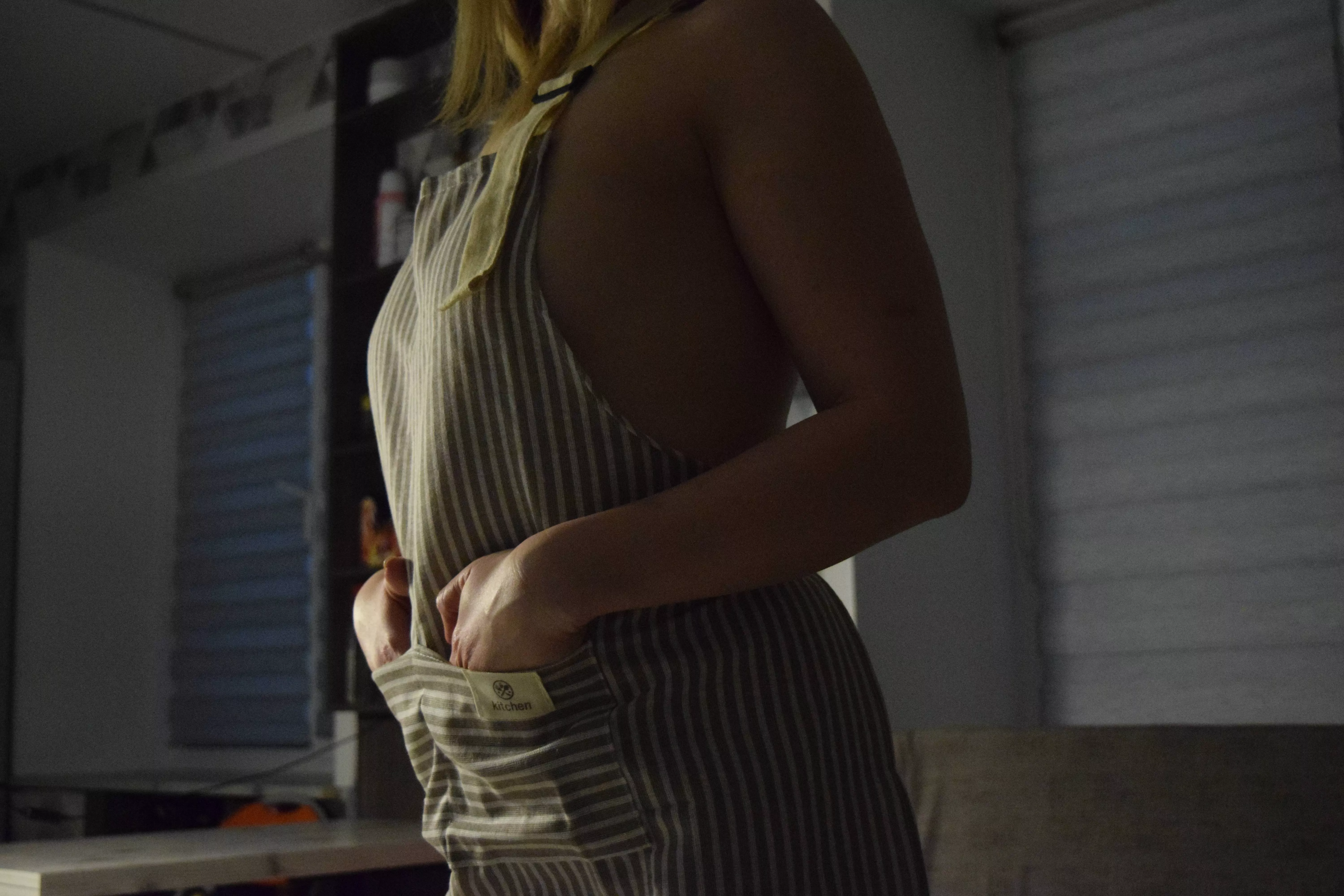 I had another home photo shoot in an apron, how do you like it?