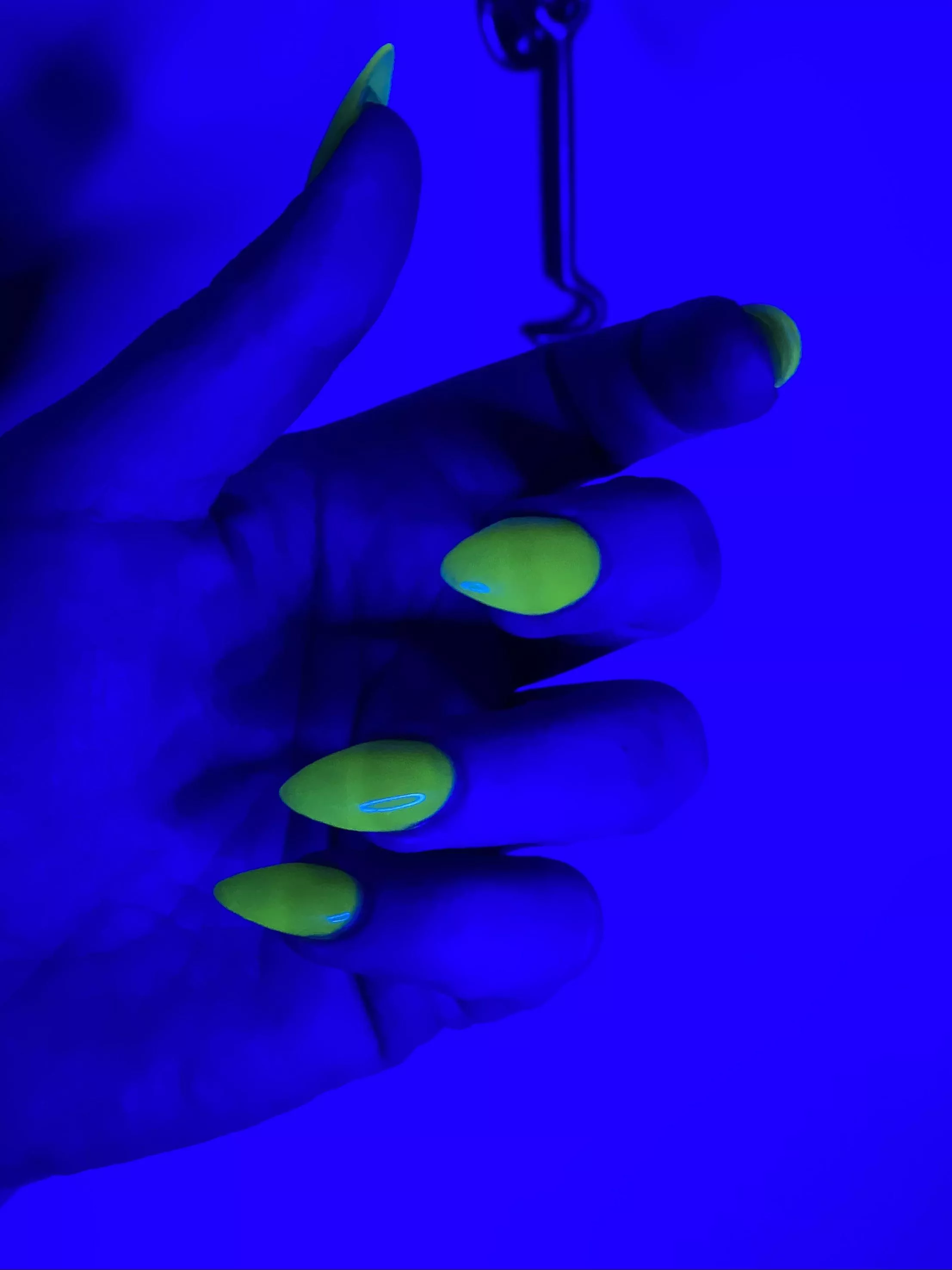 i have heaps more from this shoot. do you want to see? 💸