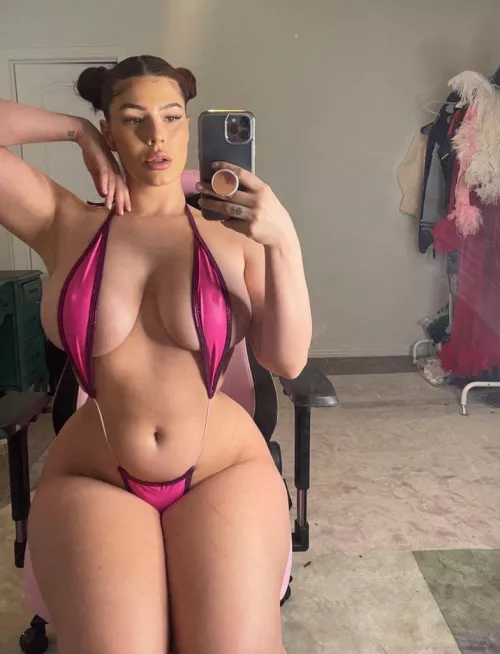 I have the ratios of a Pixar mom 😈