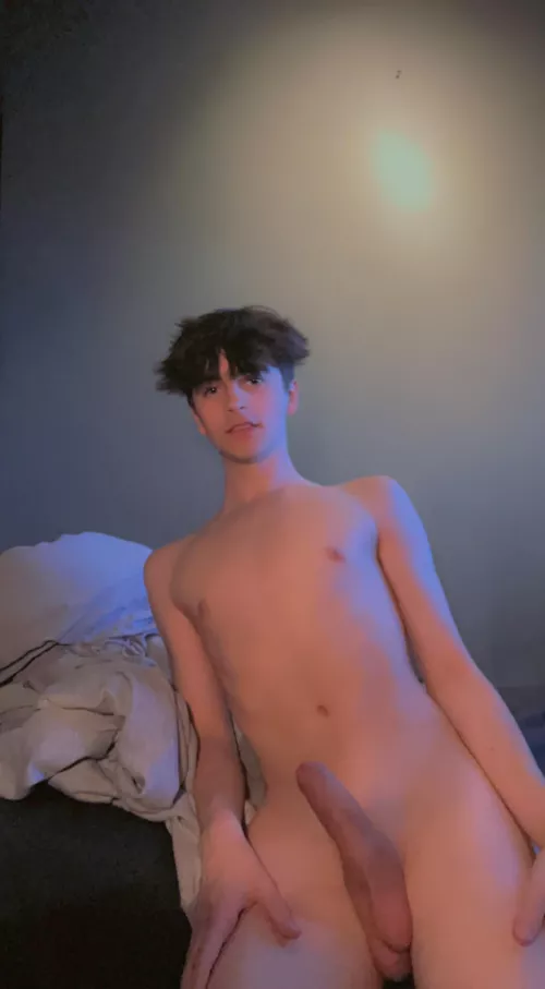 I haven’t cum in so long… maybe you could help?