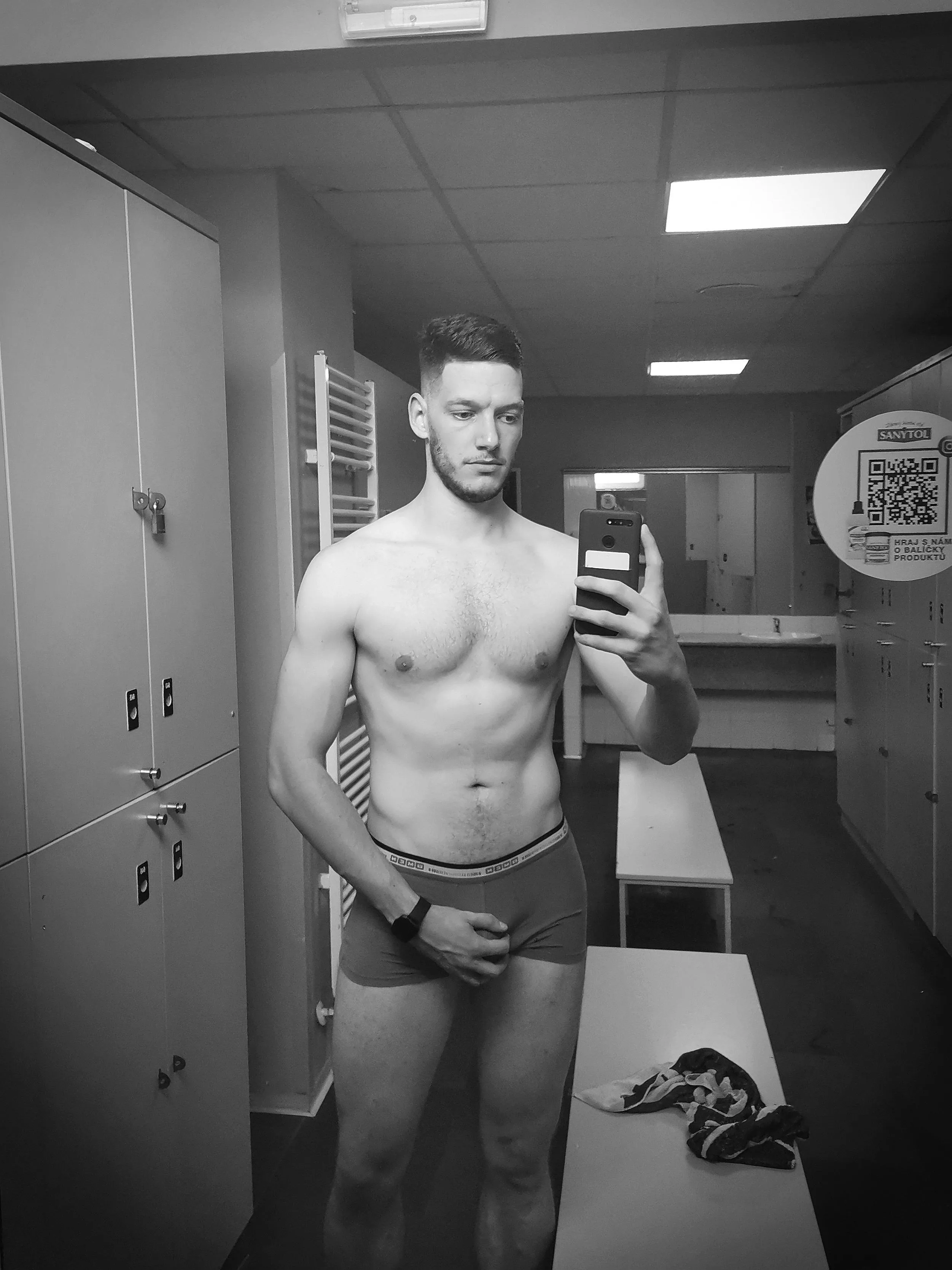 I intended to join the gym from the 1st January. It took me 2 additional months 😅 to make myself go, but I've kept going 💪