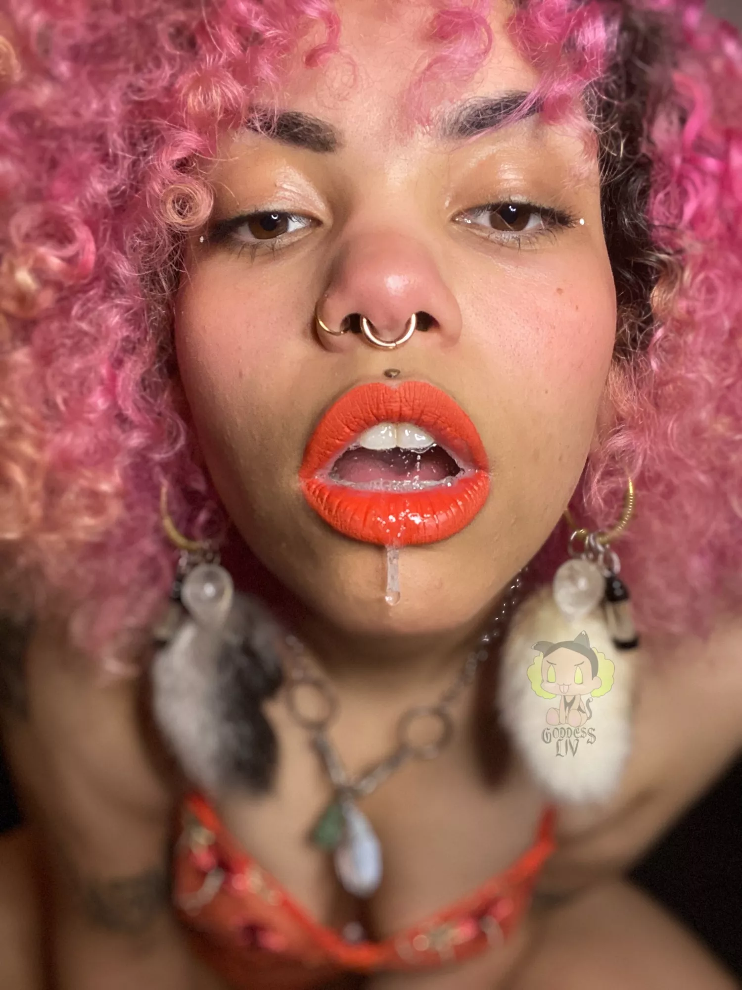 i just wanna swap spit with pretty femmes is that too much to ask for?