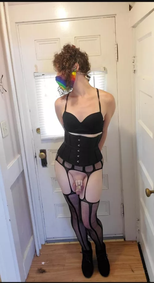 I just want someone to throw away the key 🥺👉👈