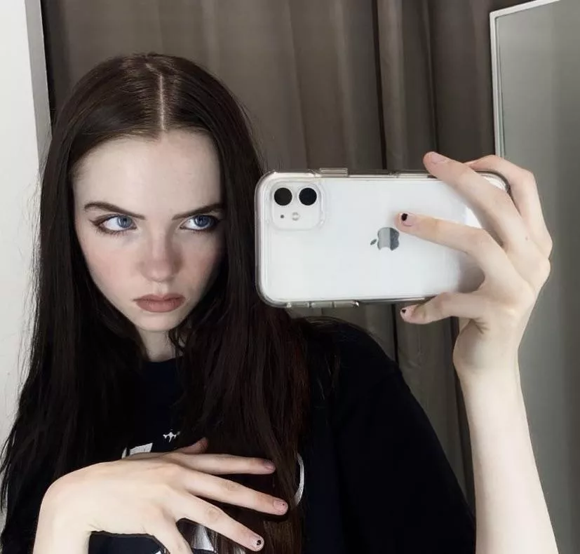 I know I look young but im in desperate need of ass play rn