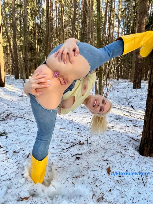 I know the perfect position for outdoor fuck, wanna try it?π