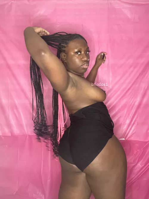 I know you can’t help but to look