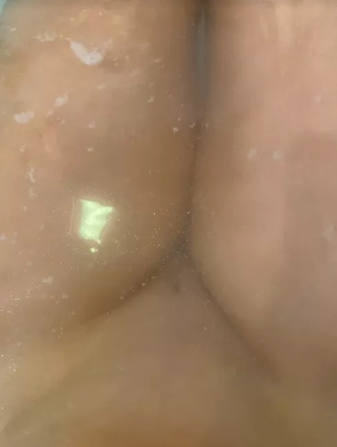 I know you're a dirty boy. I’m here to clean for you