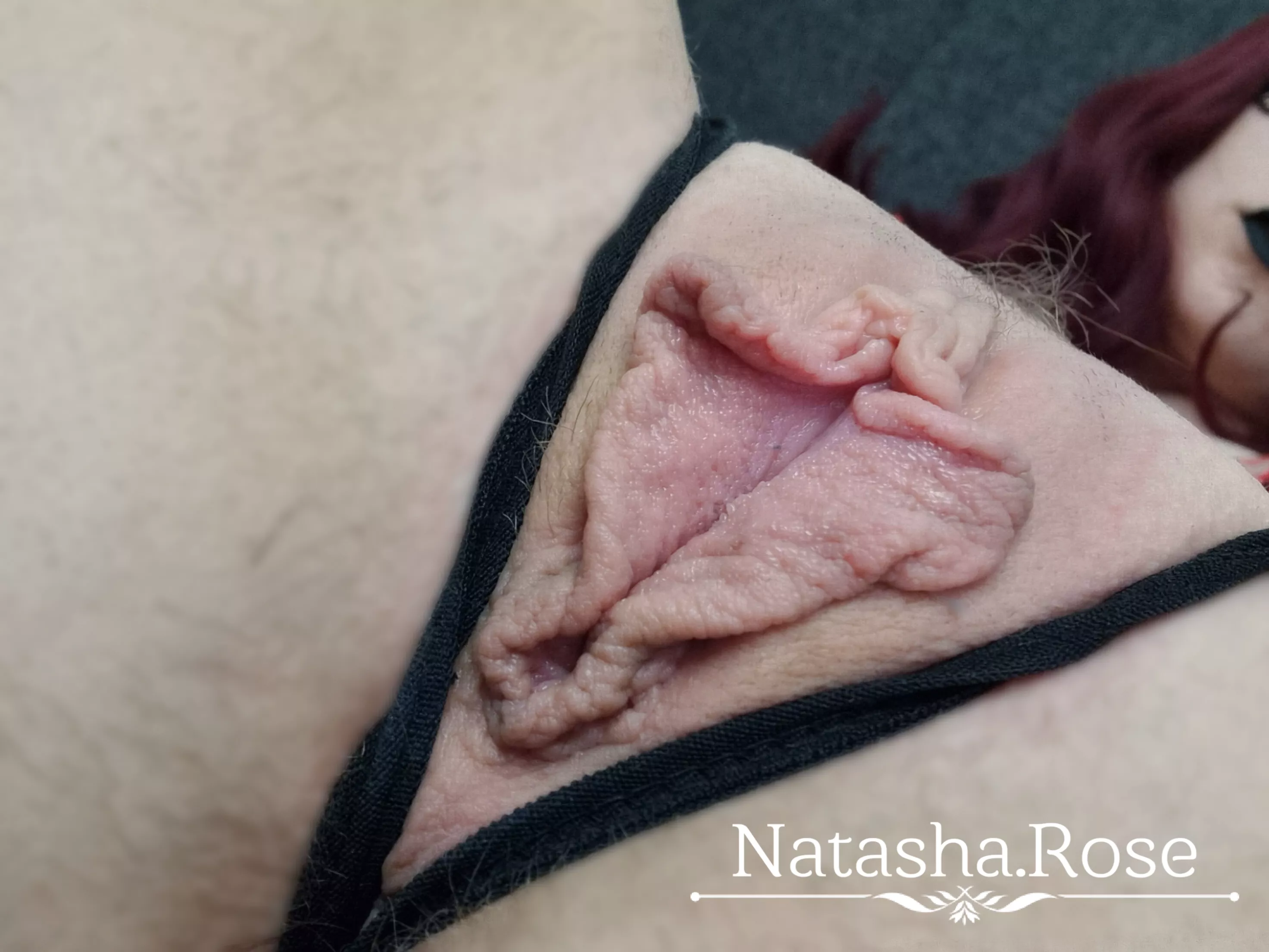 I like my crotchless underwear to show absolutely everything 😏