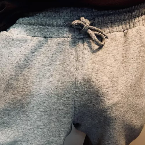 I like my gray sweats… you too?