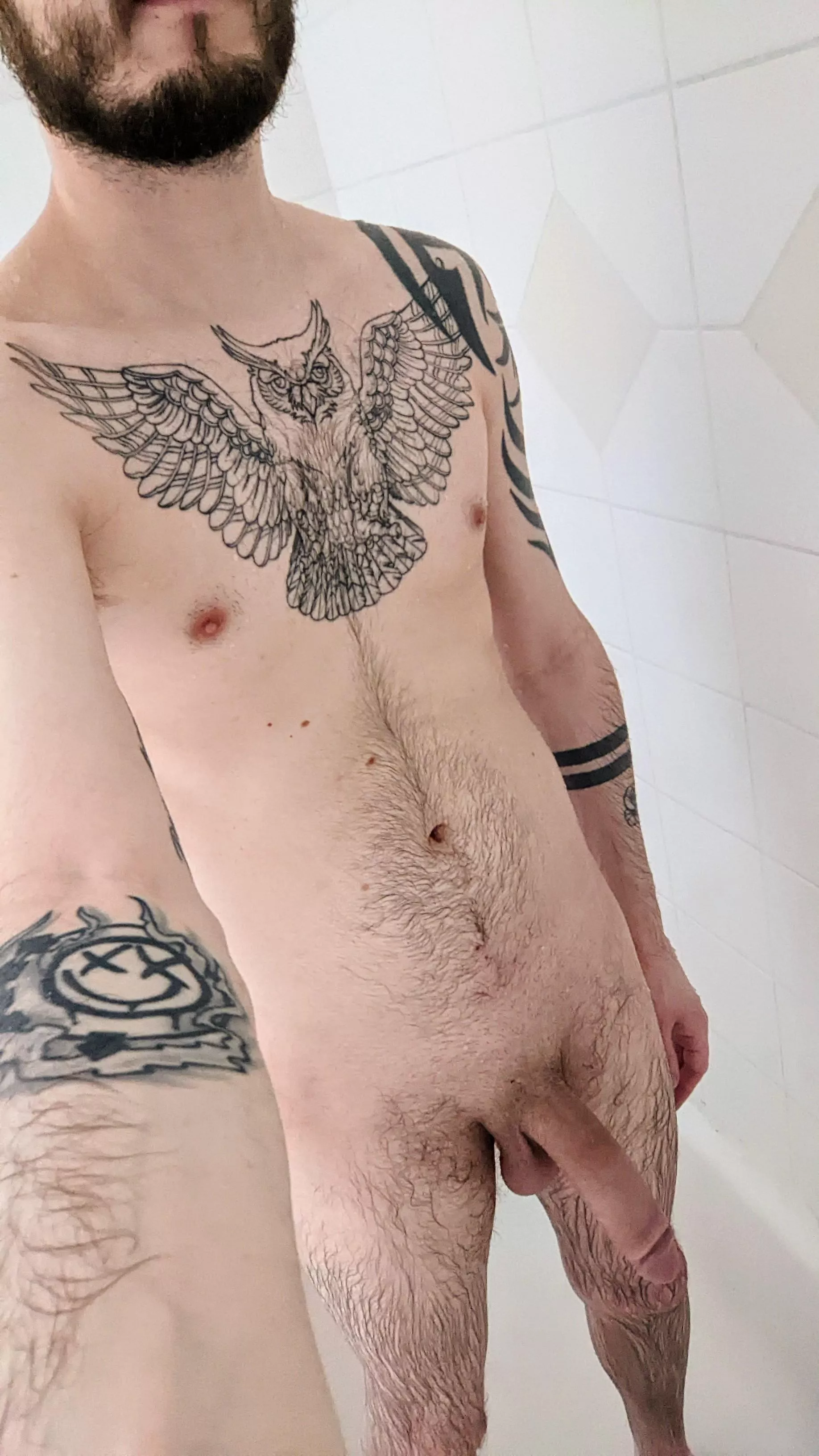 I like reading and replying to messages while I'm in the shower 😬🤐