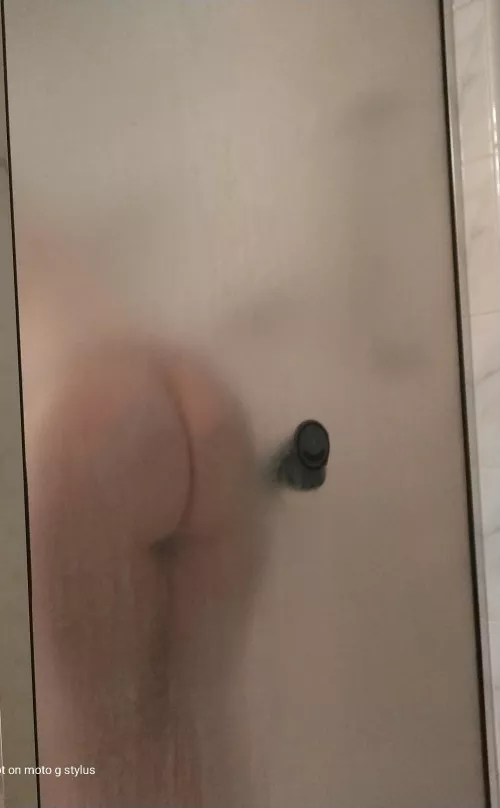 I like taking friends with me in the shower....are you one of them 🥵😘😘💋😍