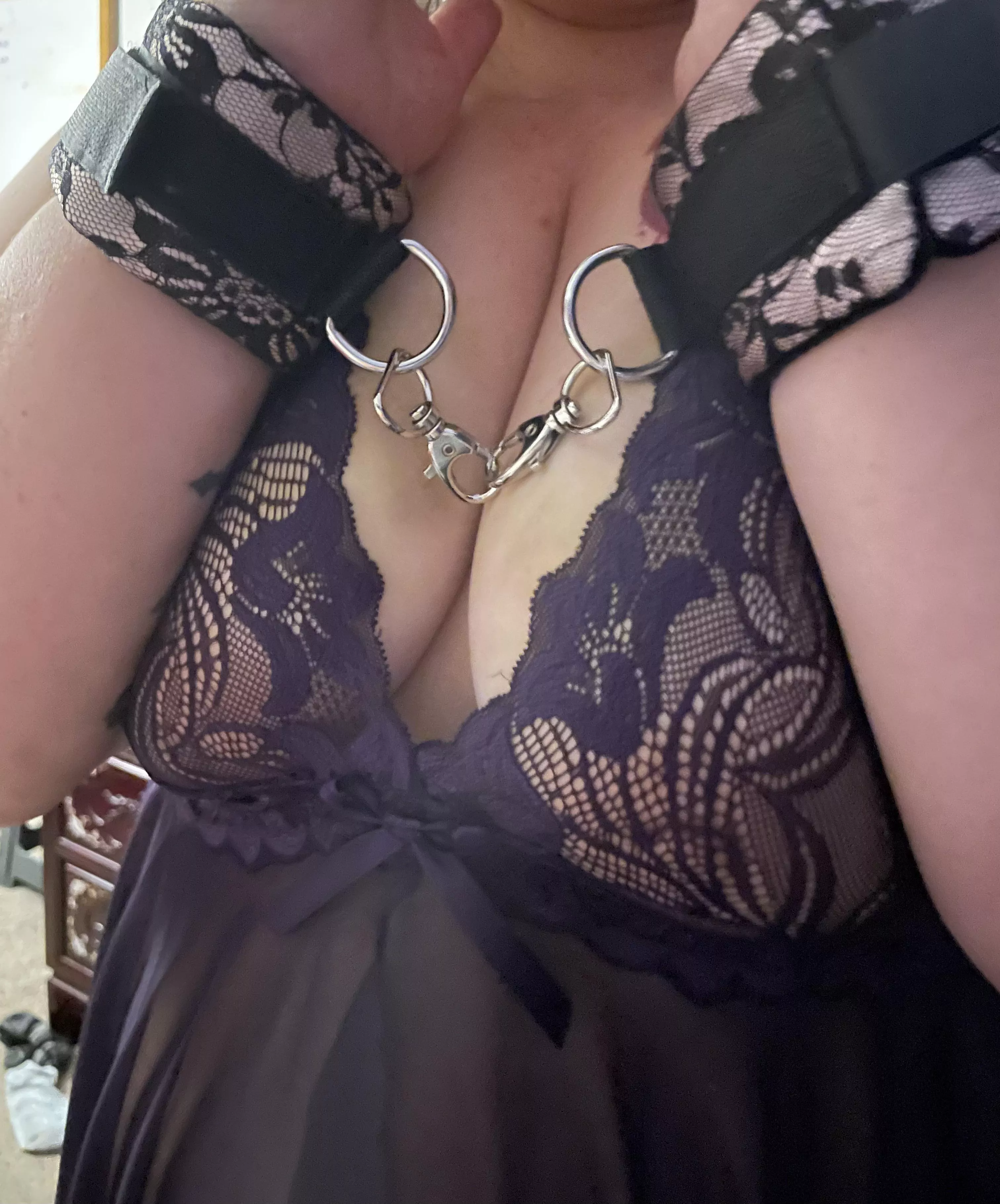 I love being cuffed 🥵