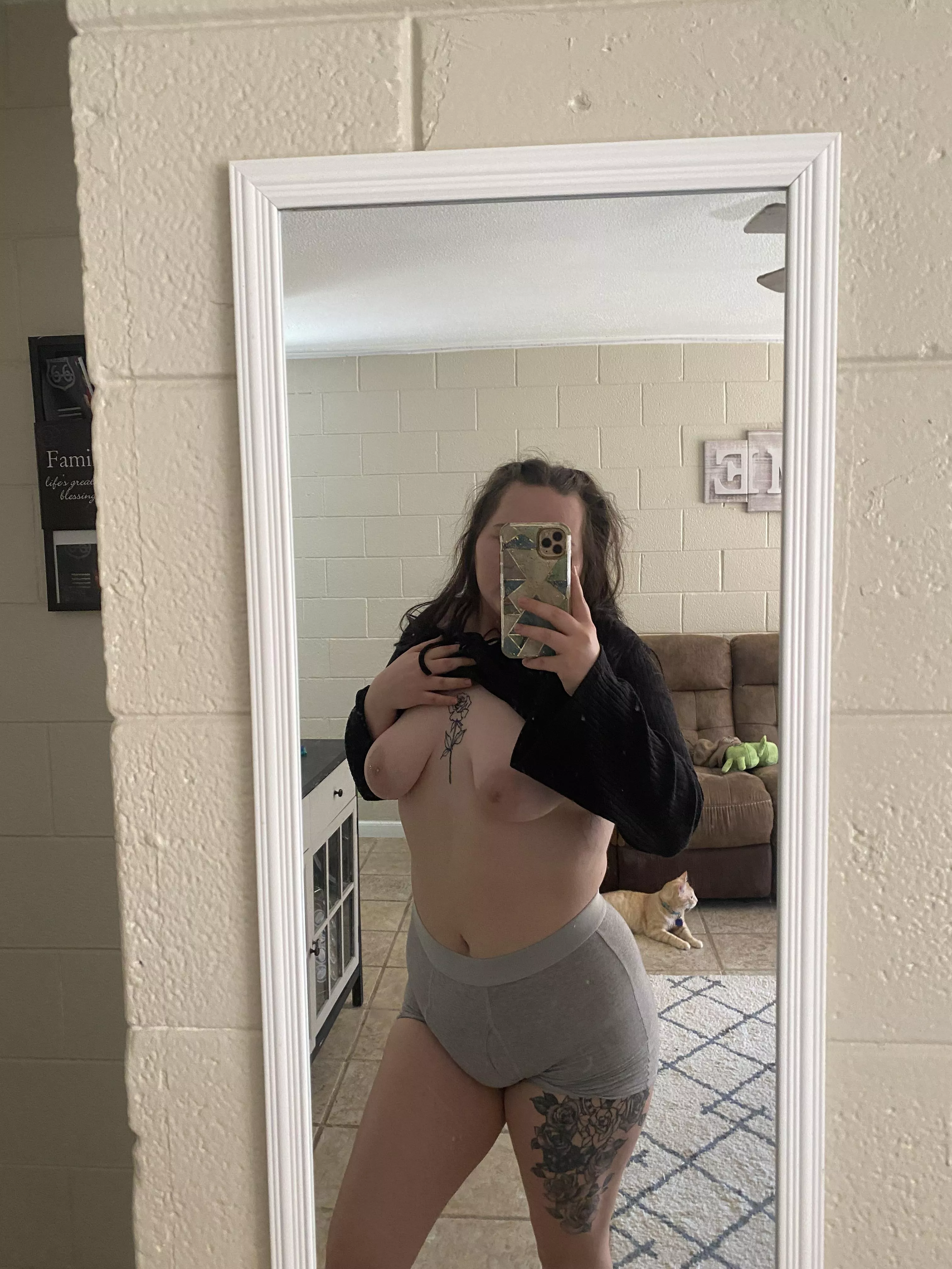 I love being naughty on cam🥵