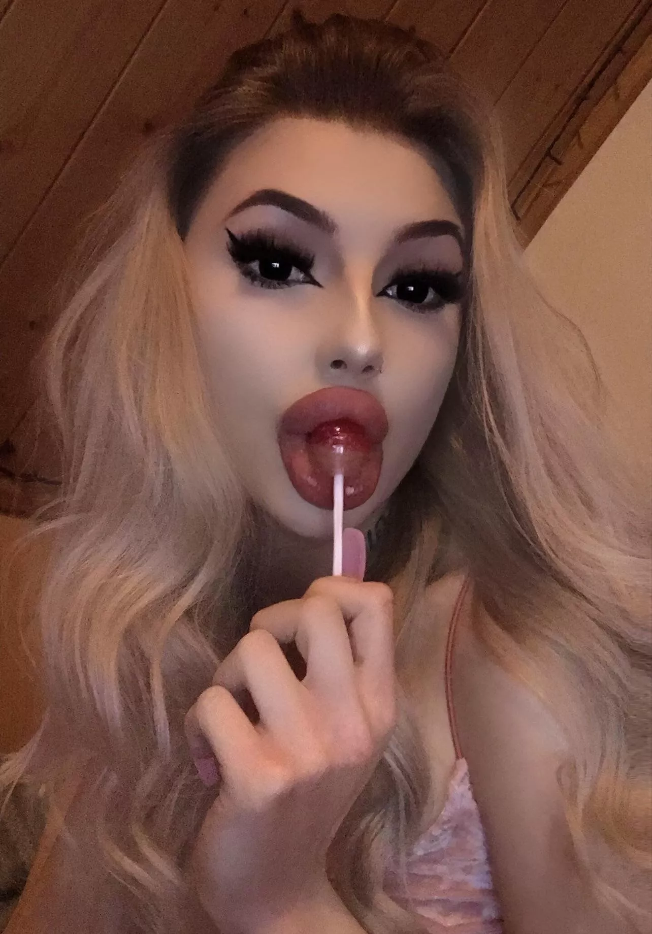i love lollipops🤪🍭