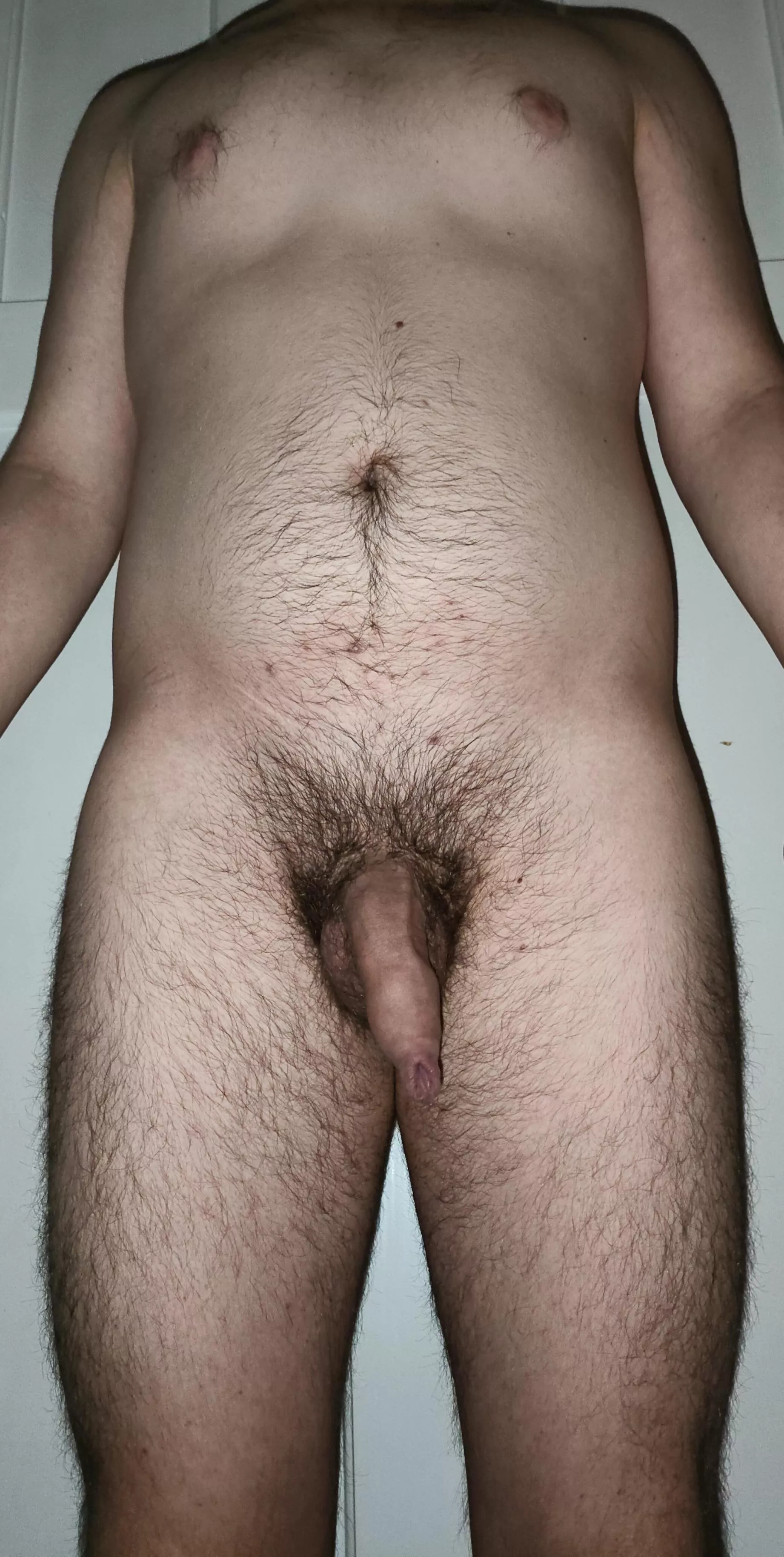 I love pubic hair, it's so natural and sexy 😍