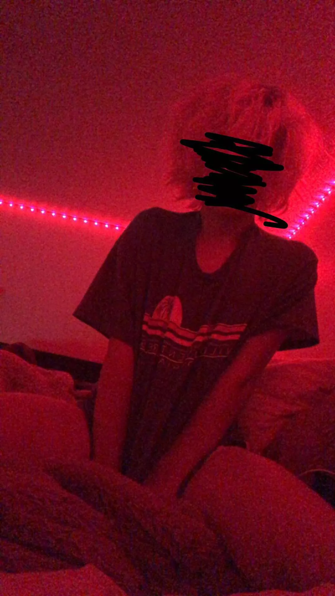 i love the color red