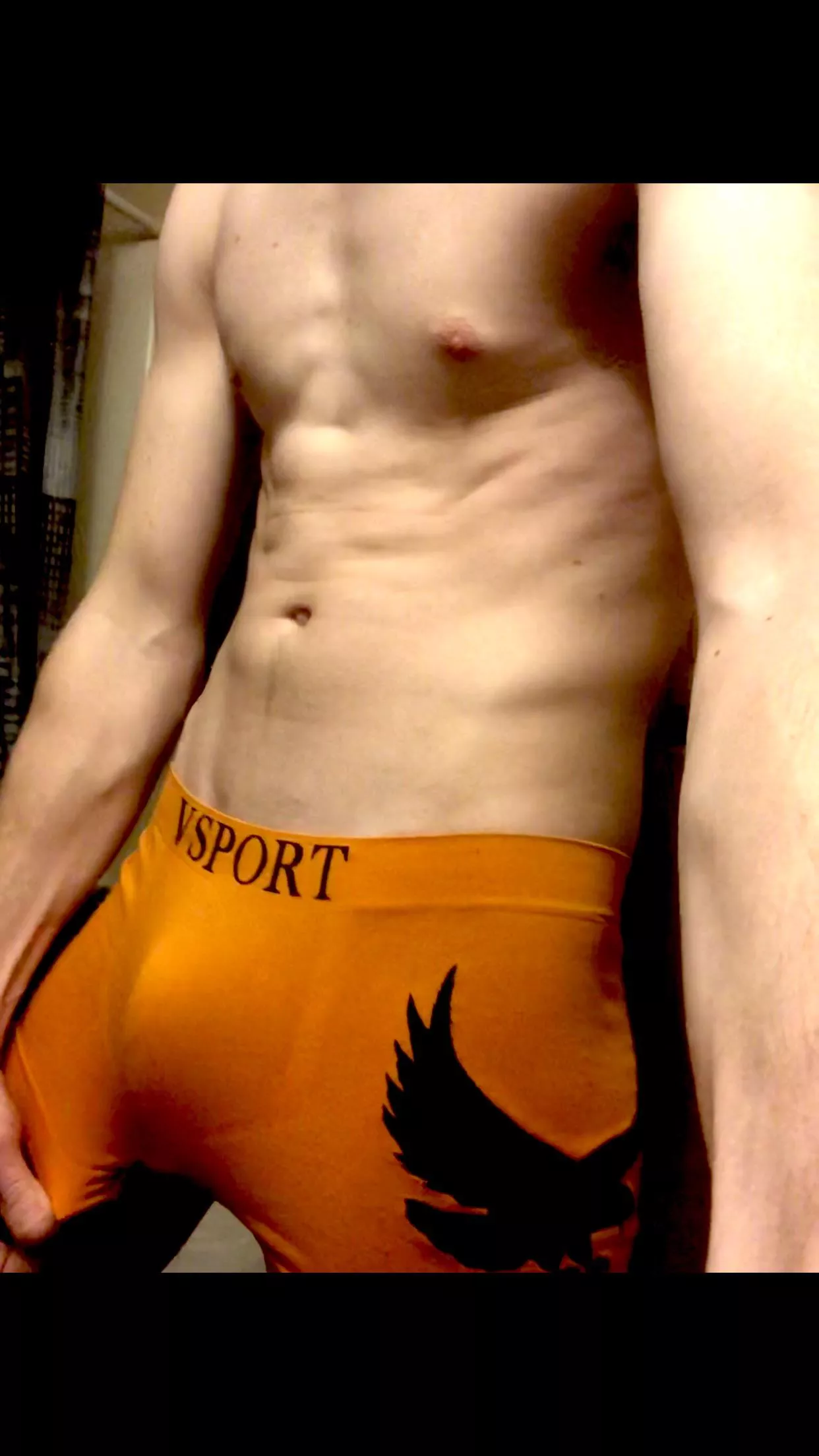 I love this Eagle on my orange underwear 🥰 Don’t you?!