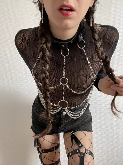 I may have the collar, but it's you I'm gonna put a leash on.