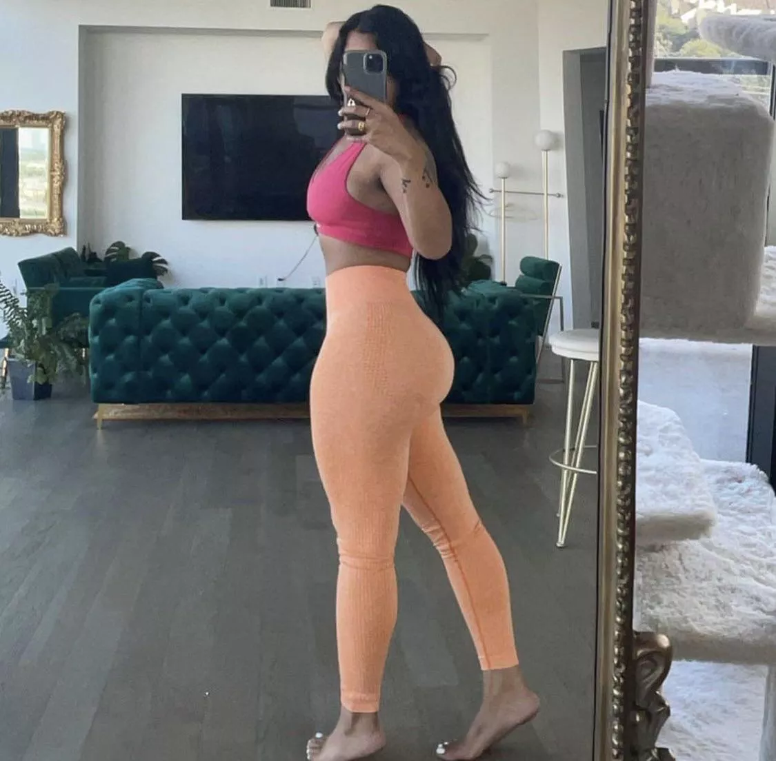 I mean… how could I not share this photo