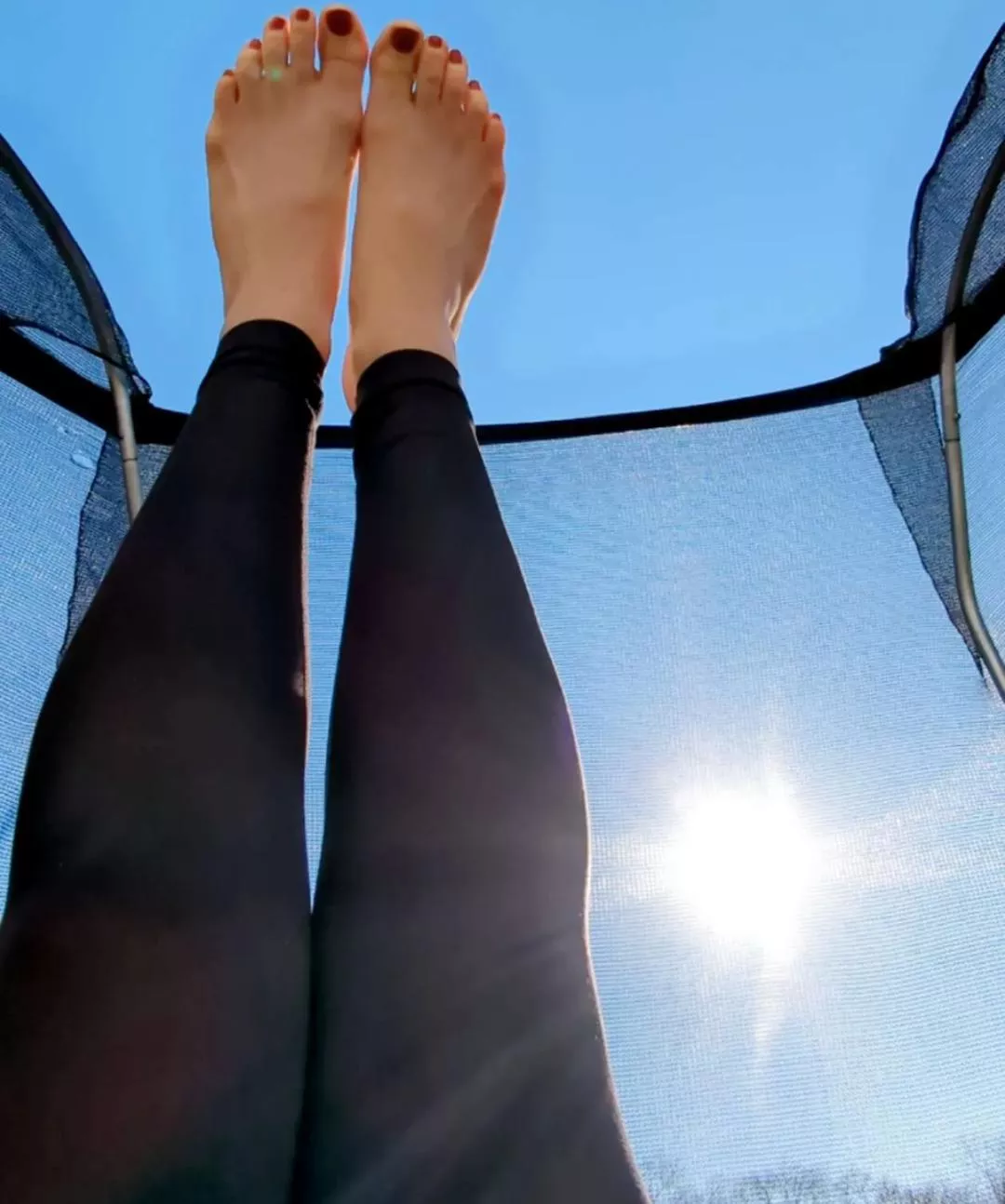 I need a foot massage. any volunteers? 🥺