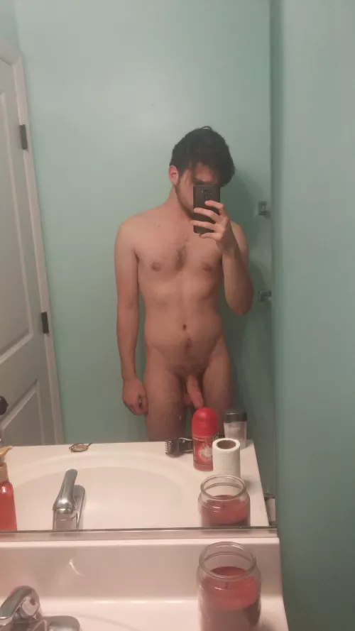 I need a gym bro to shower with [25]