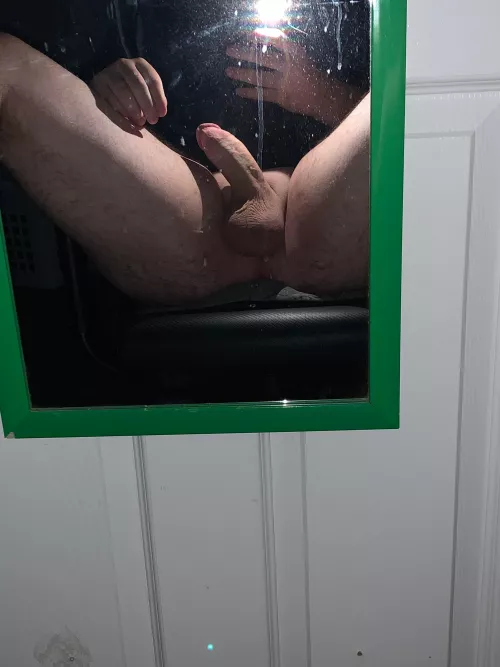 I need someone between my legs rn😩