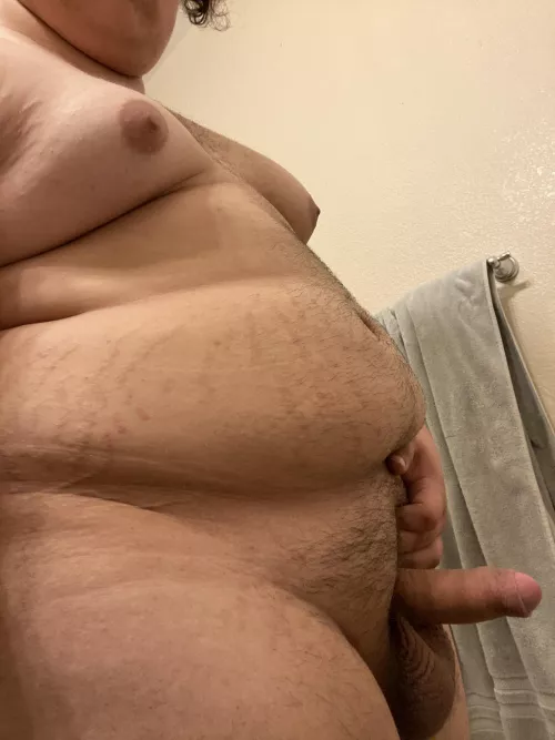 I need someone sucking me off while I’m eating