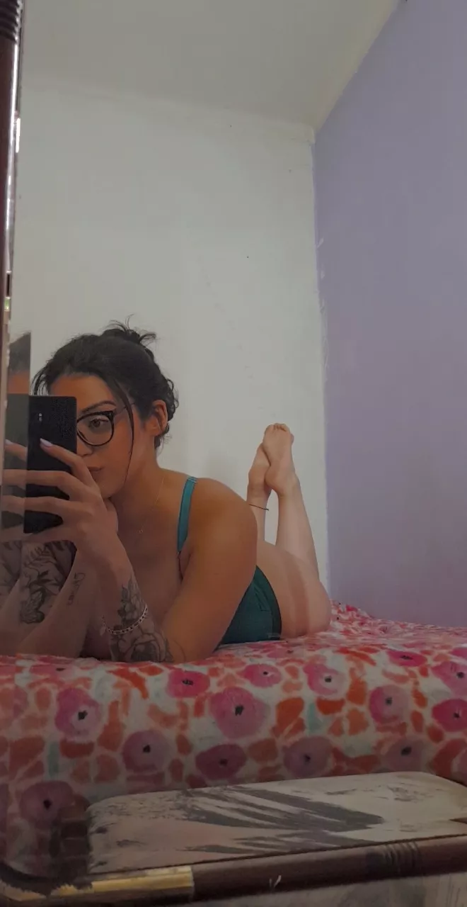 i need someone to give me a foot massage ASAP ... can you?