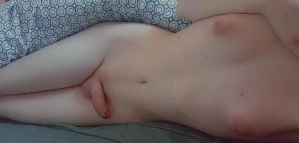 i NEED someone to passionately top me rn 😭