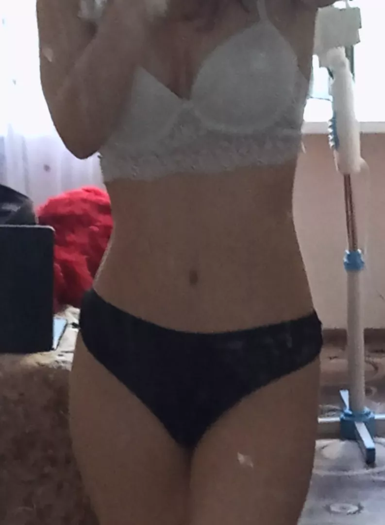 I need someone’s face between my thighs 😋