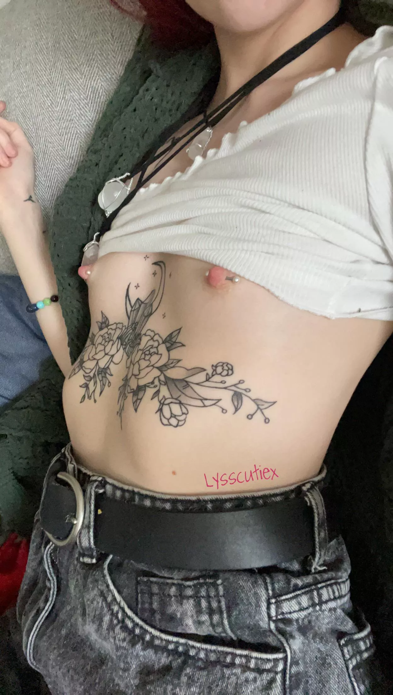 I never wear bras 🙈