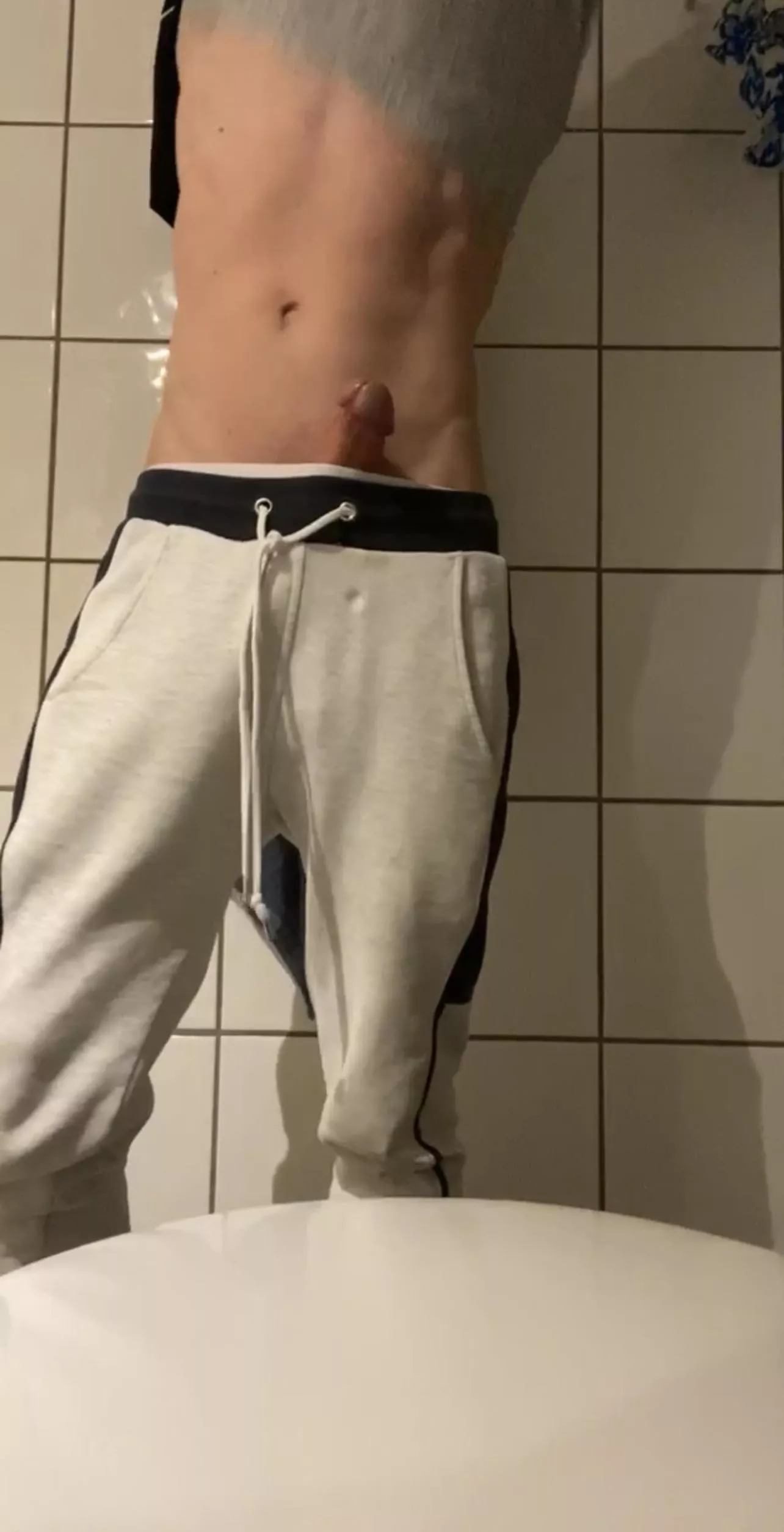 I put my cock straight up to expose the mushroom head 😬 getting more confident