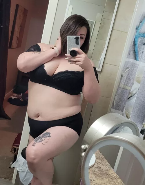 I really love this set. Still learning to love myself in it. (30+F)