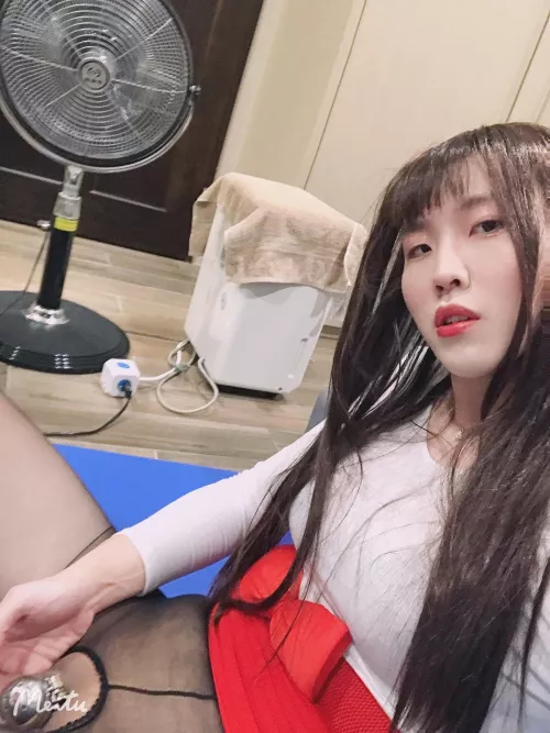 I repeat to myself every day,”I’m a girl, I don’t need to have a cock, I can’t get hard or masturbate like real men do.”