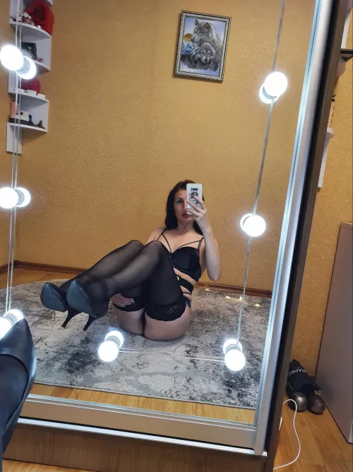 I think that's the best picture I am posting on this sub 🔥🖤🇺🇦