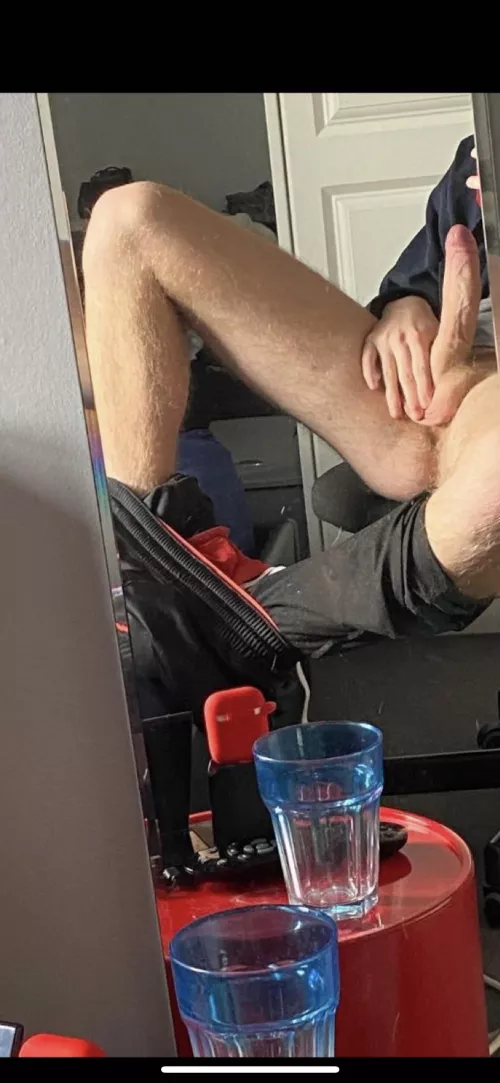 I used to get so much attention from this pic 🙄I’m free for anyone (20)