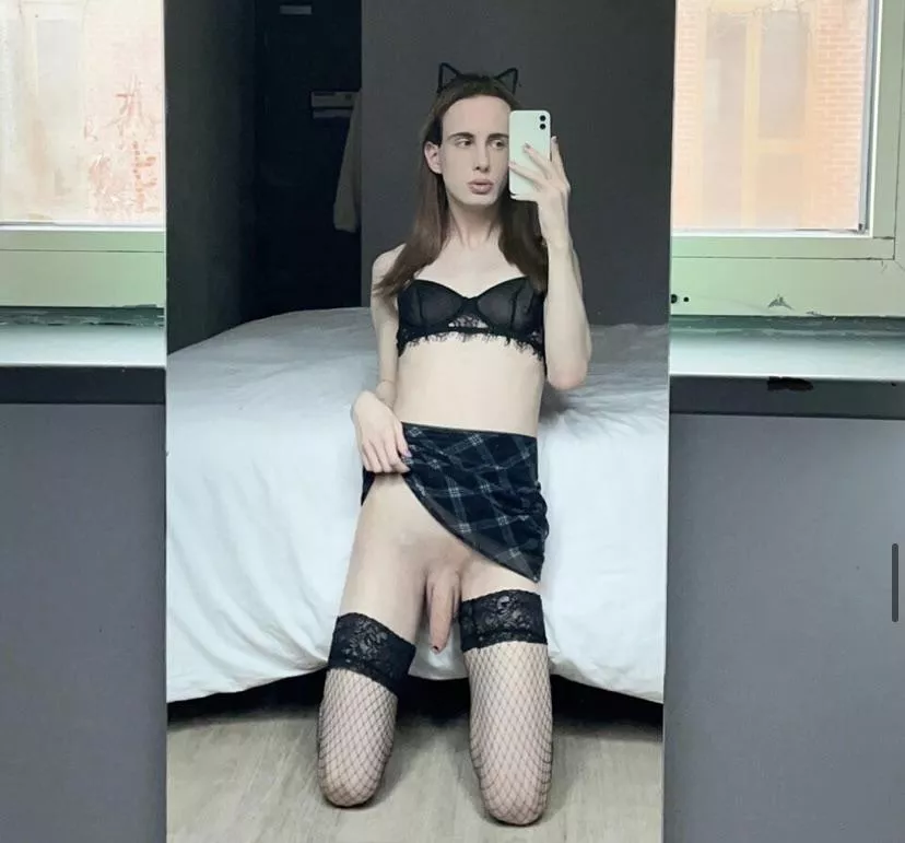 I want a boyfriend so I can have blowjobs all the time 😩