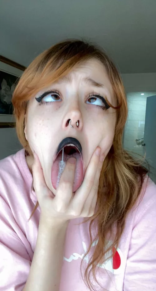 I want more than just your fingers in my mouth 😜💗