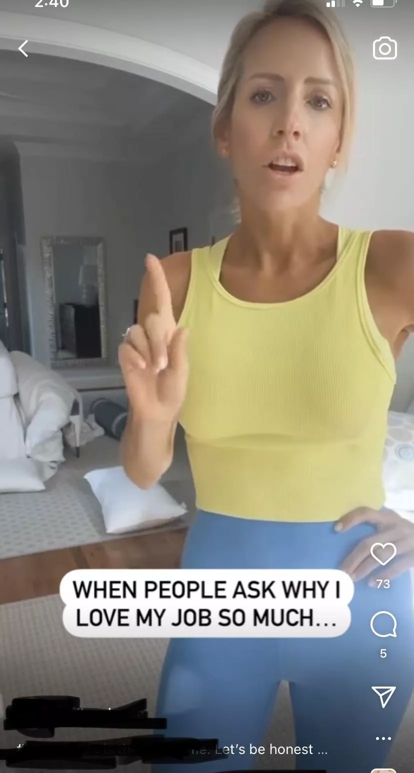 I want to fuck her in the middle of the day while her husband thinks she’s at a yoga class.