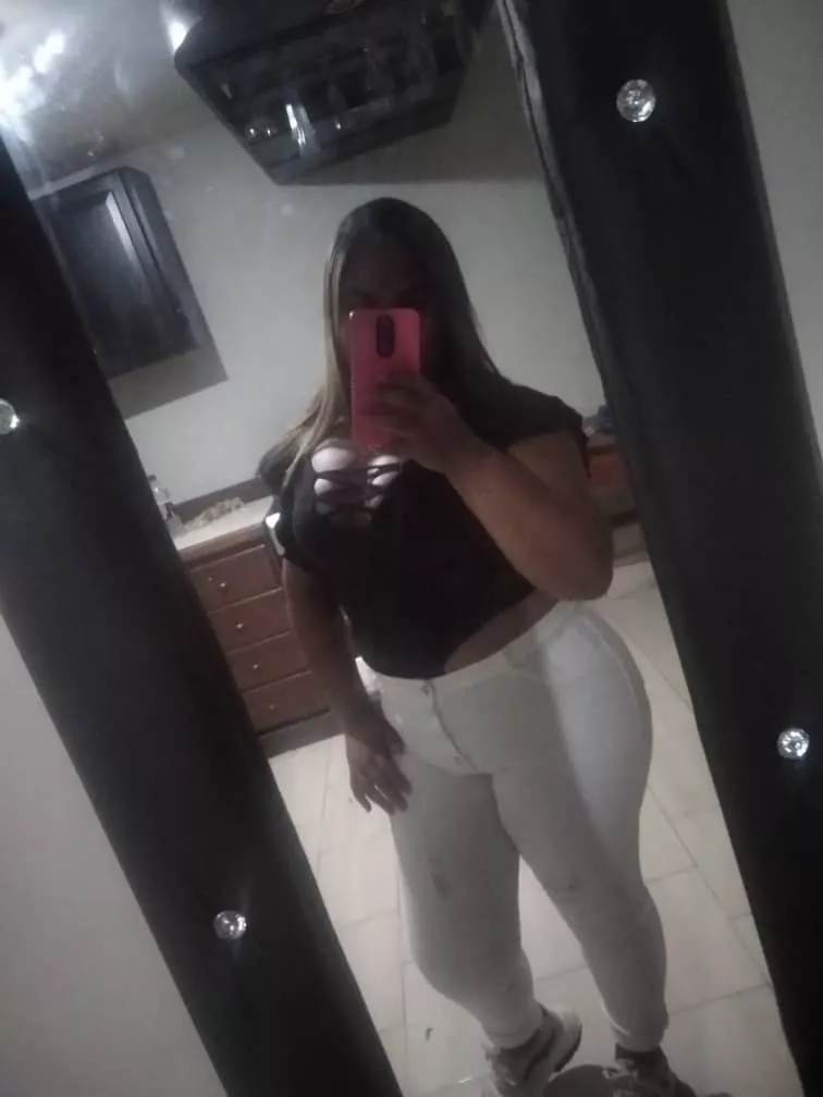 I want to keep gaining weight and I am willing to please whoever helps me keep gaining weight