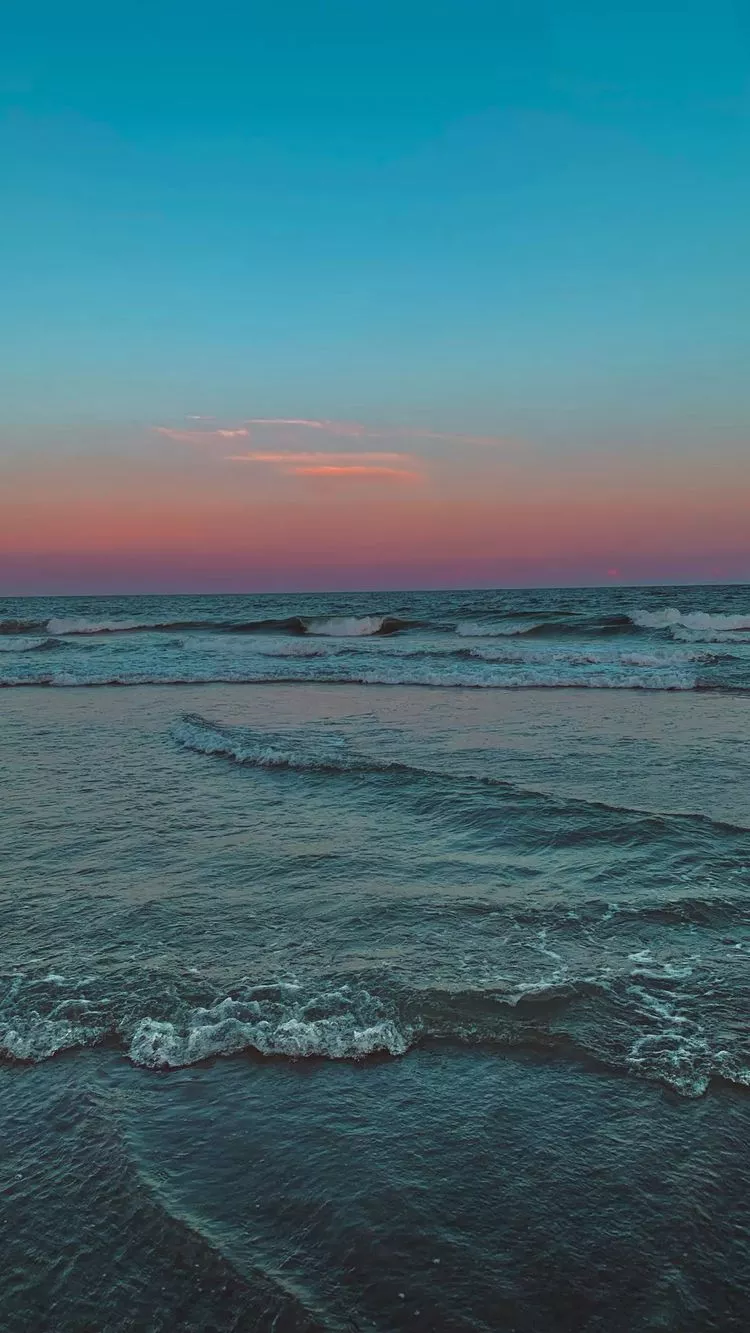 i want to live at a beach ..