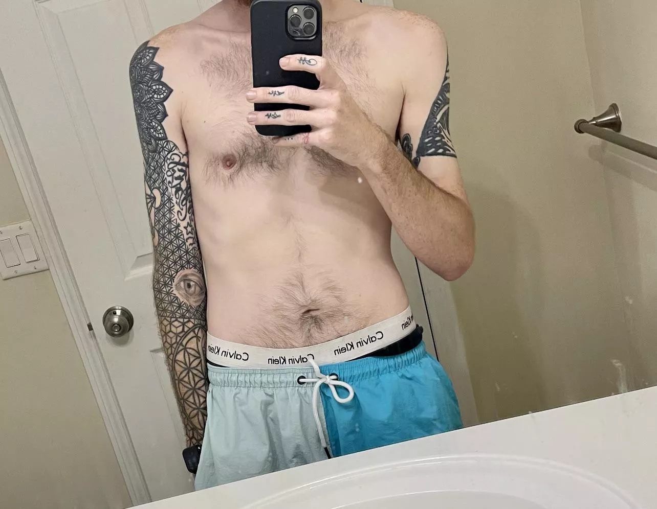 I want to watch somebody please my man. I love to watch daddy have his way 😈