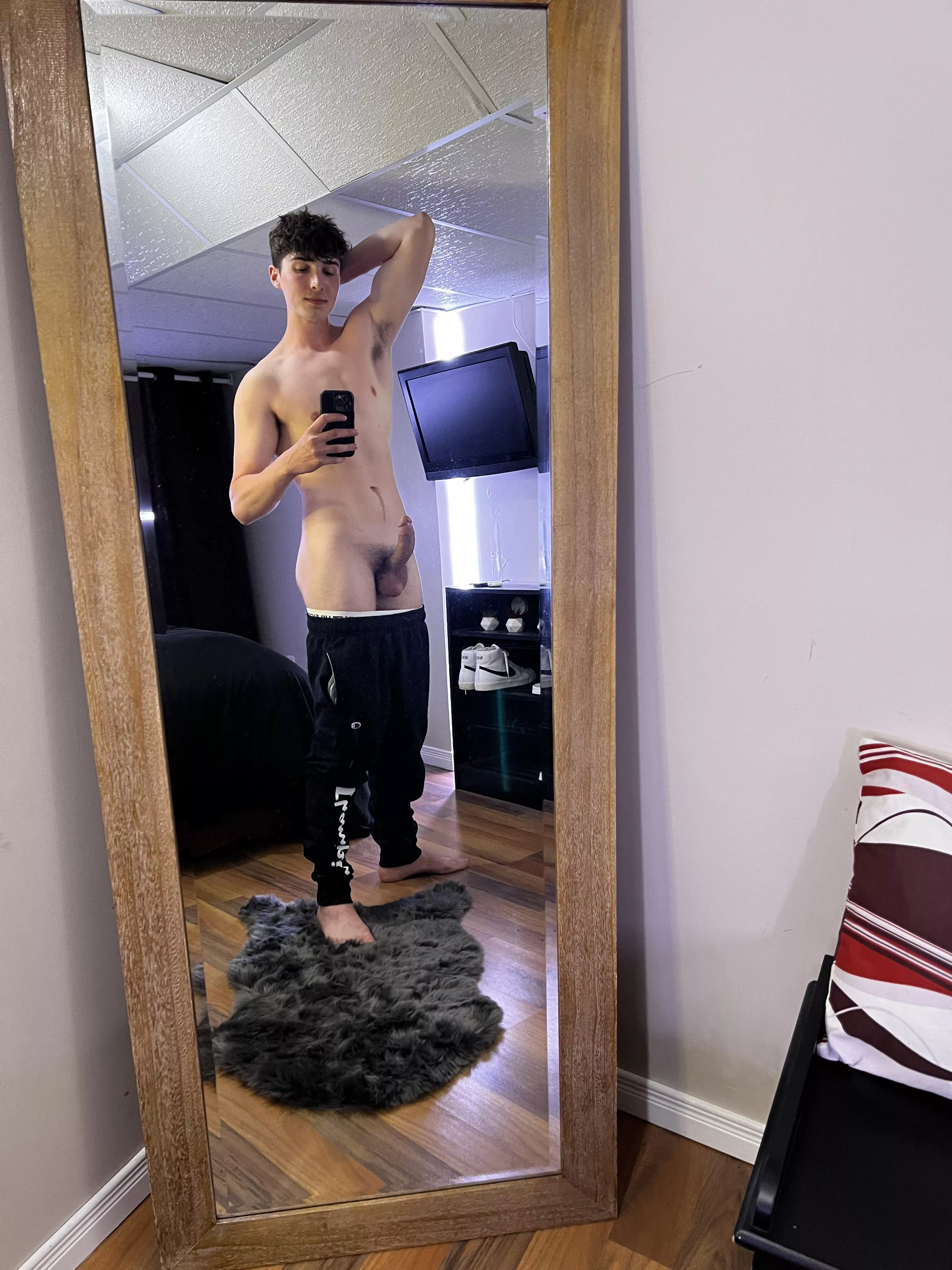 I want you to fuck my armpits